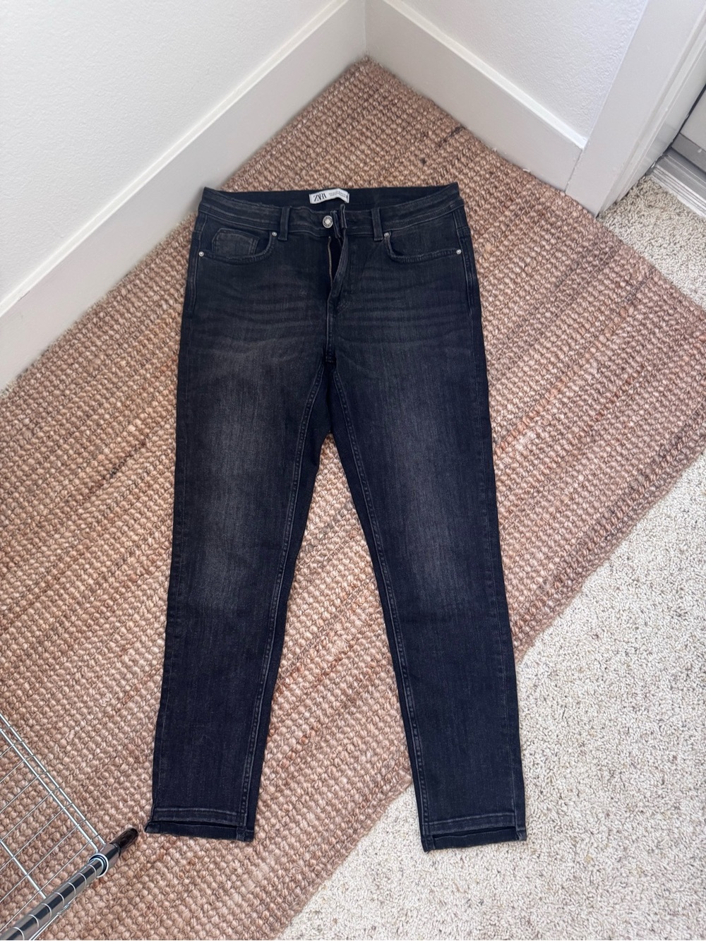 Zara fitted style Jeans
